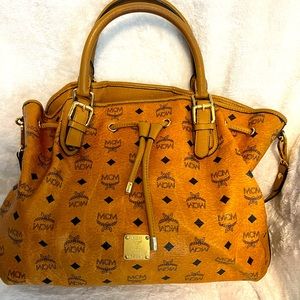 MCM sling/messenger bag in cognac design